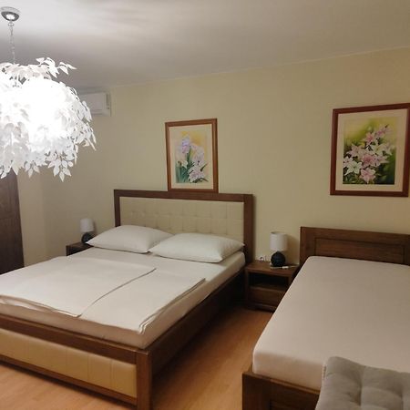Apartmani Am Krk Town Exterior photo