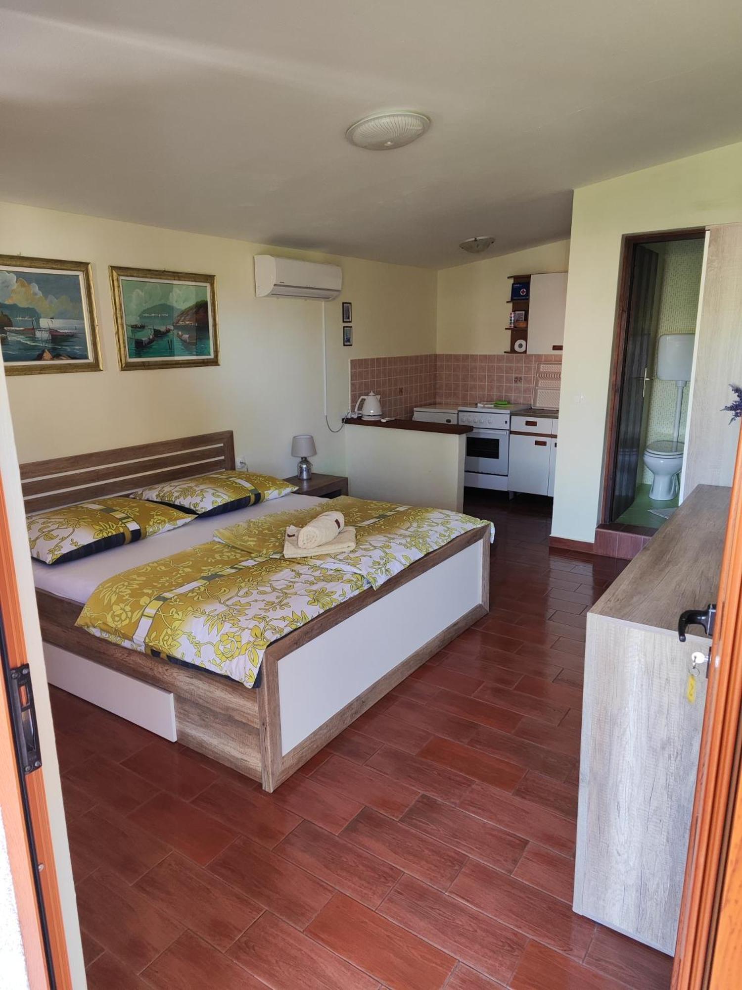 Apartmani Am Krk Town Exterior photo